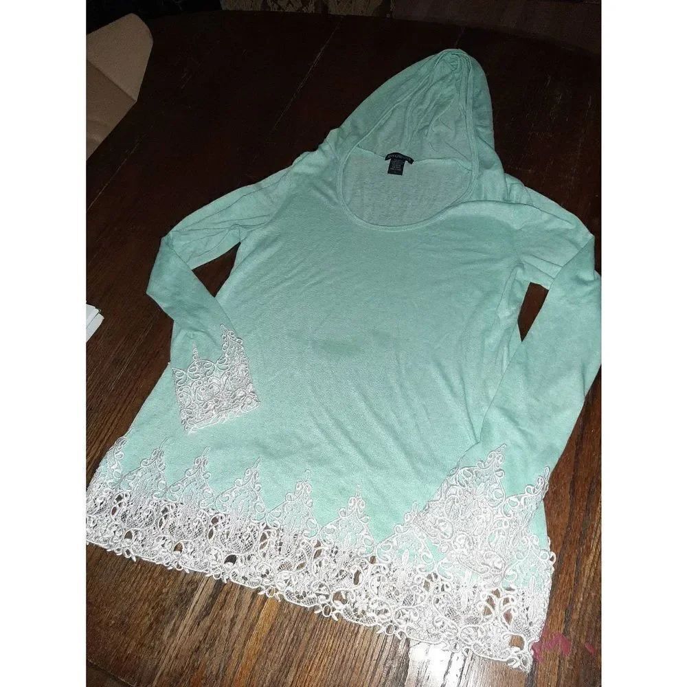 Large Miss Chievous Green White Long Sleeve Lace Trim Pullover Hoodie Shirt Top